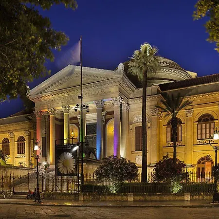 Zisa Private House *